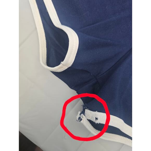 VINTAGE Y2K VARSITY WOMANS MICRO MINI GYM‎ SHORTS LARGE NAVY - Picture 3 of 6